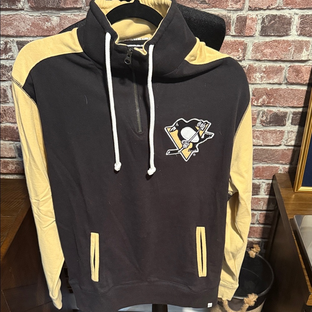 Men's Pittsburgh Penguin Quarter Zip Pullover - 47 Brand